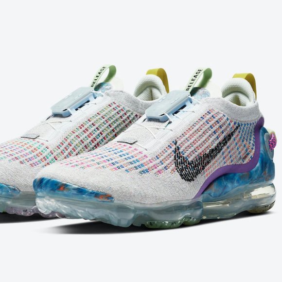 Nike Other - Nike Air VaporMax 2020 Flyknit Running Pure Plat